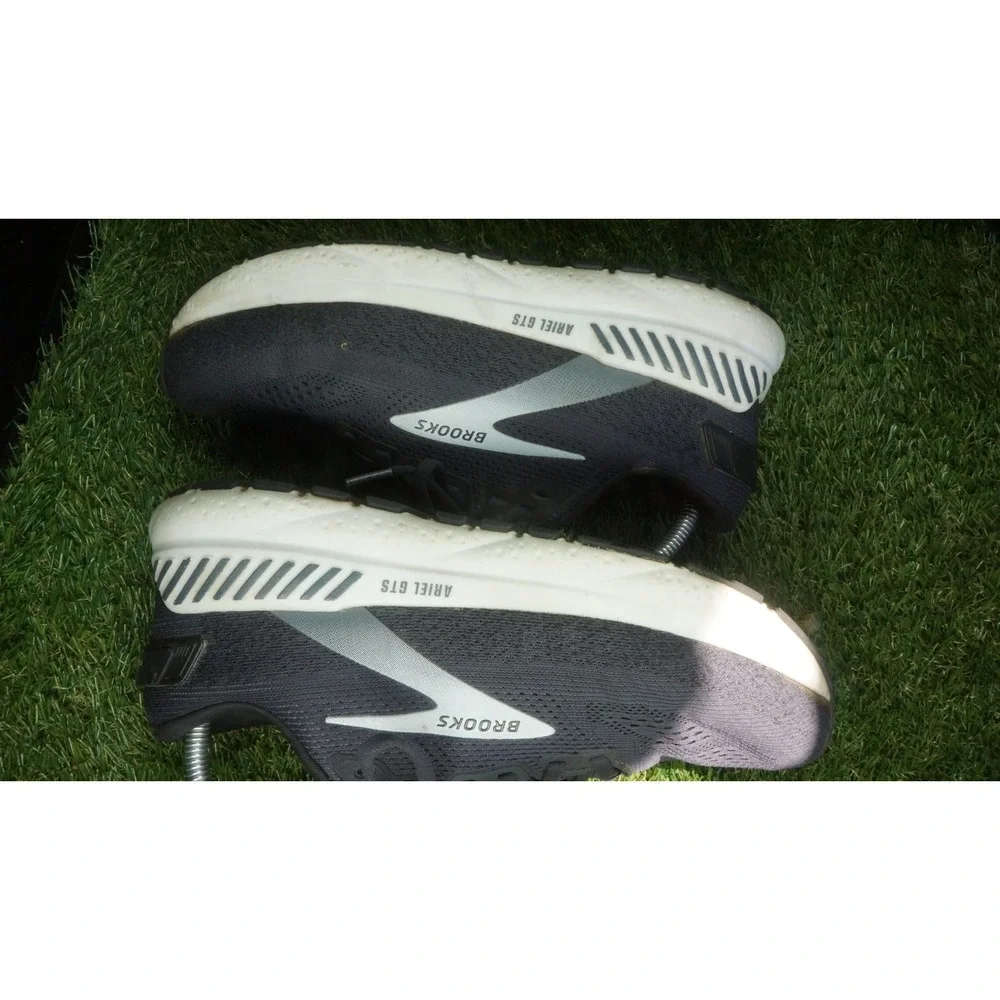 Brooks Ariel GTS Womens Running Shoes SZ 9 EE Gray Black Stability Sneakers